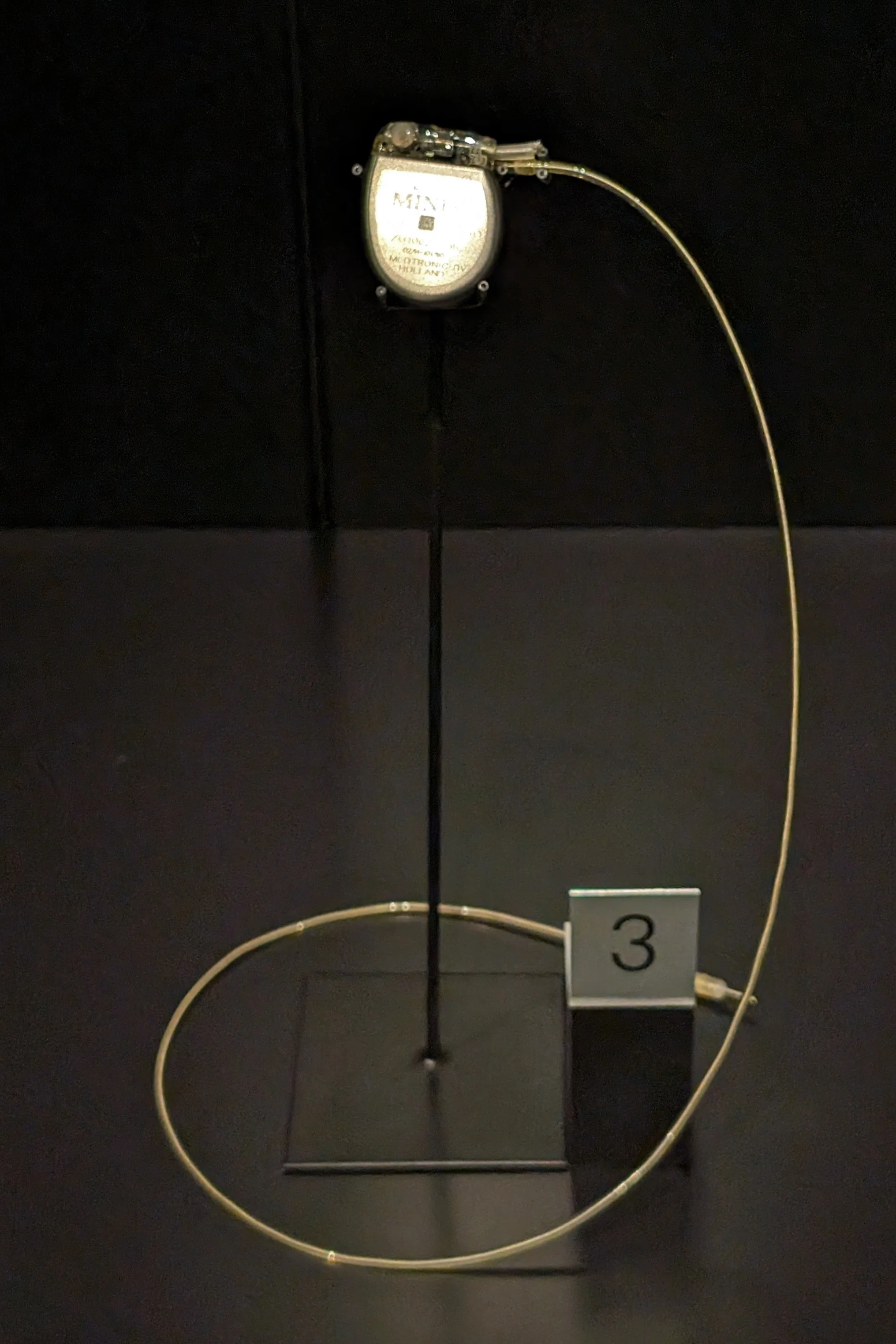 Medtronic Micro-Minix pacemaker from 1993 displayed at the Science Museum, London